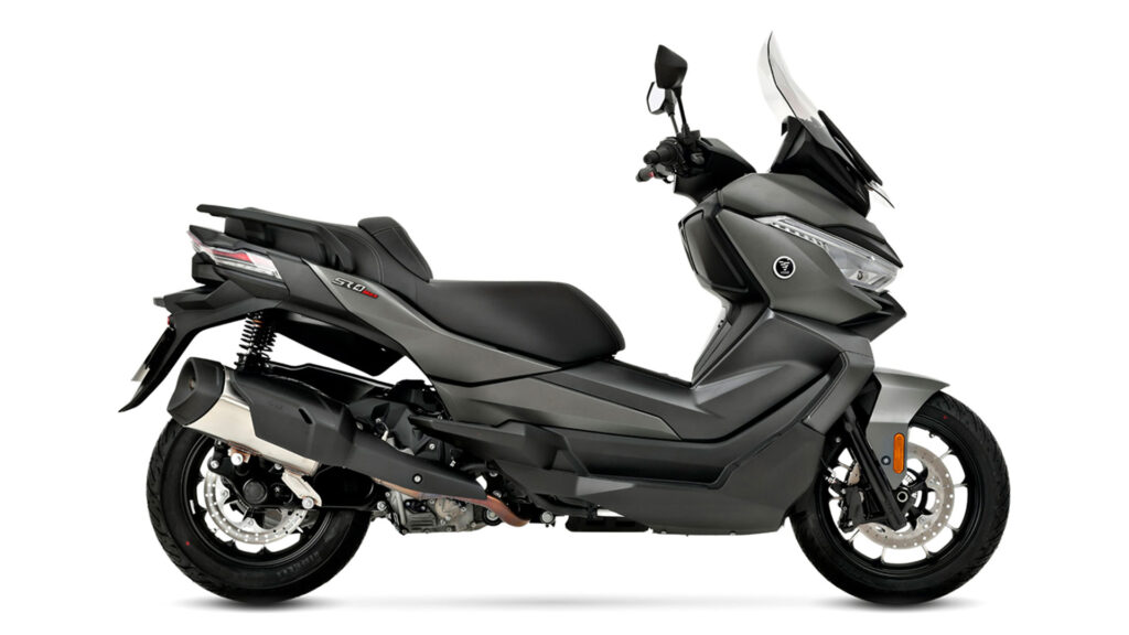 BMW C 400 vs VOGE SR4 Radar