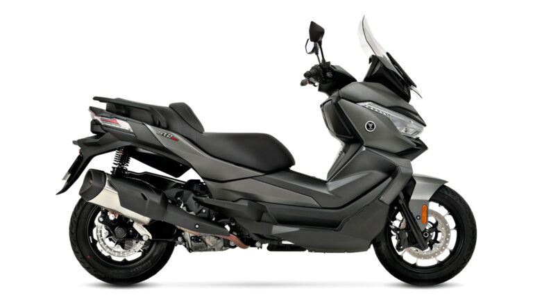 BMW C 400 vs VOGE SR4 Radar