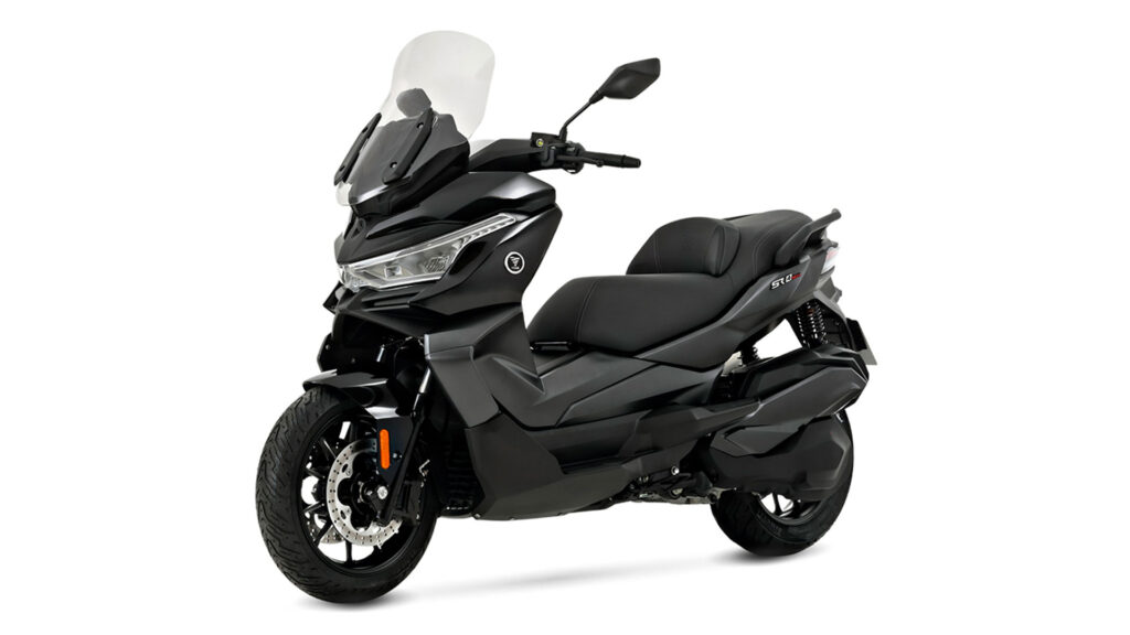 BMW C 400 vs VOGE SR4 Radar
