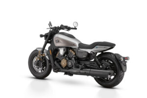QJMotor SRV 600 V4