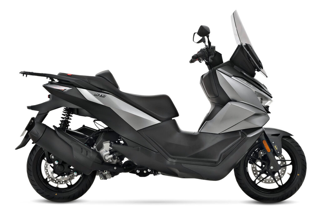 Zuinige motorscooter Voge SR3