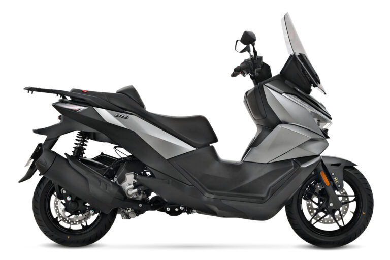 Zuinige motorscooter Voge SR3