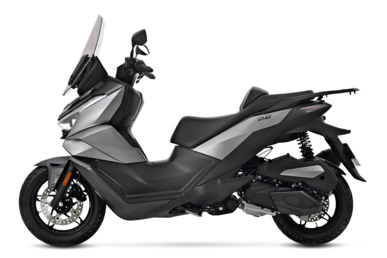 Zuinige motorscooter Voge SR3